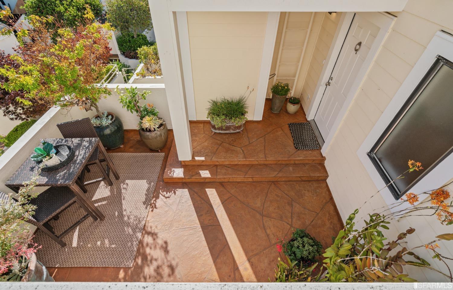 1980 Sutter Street Unit: 304