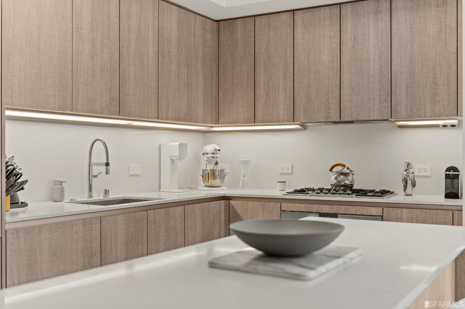 318 Main Street Unit: 4B