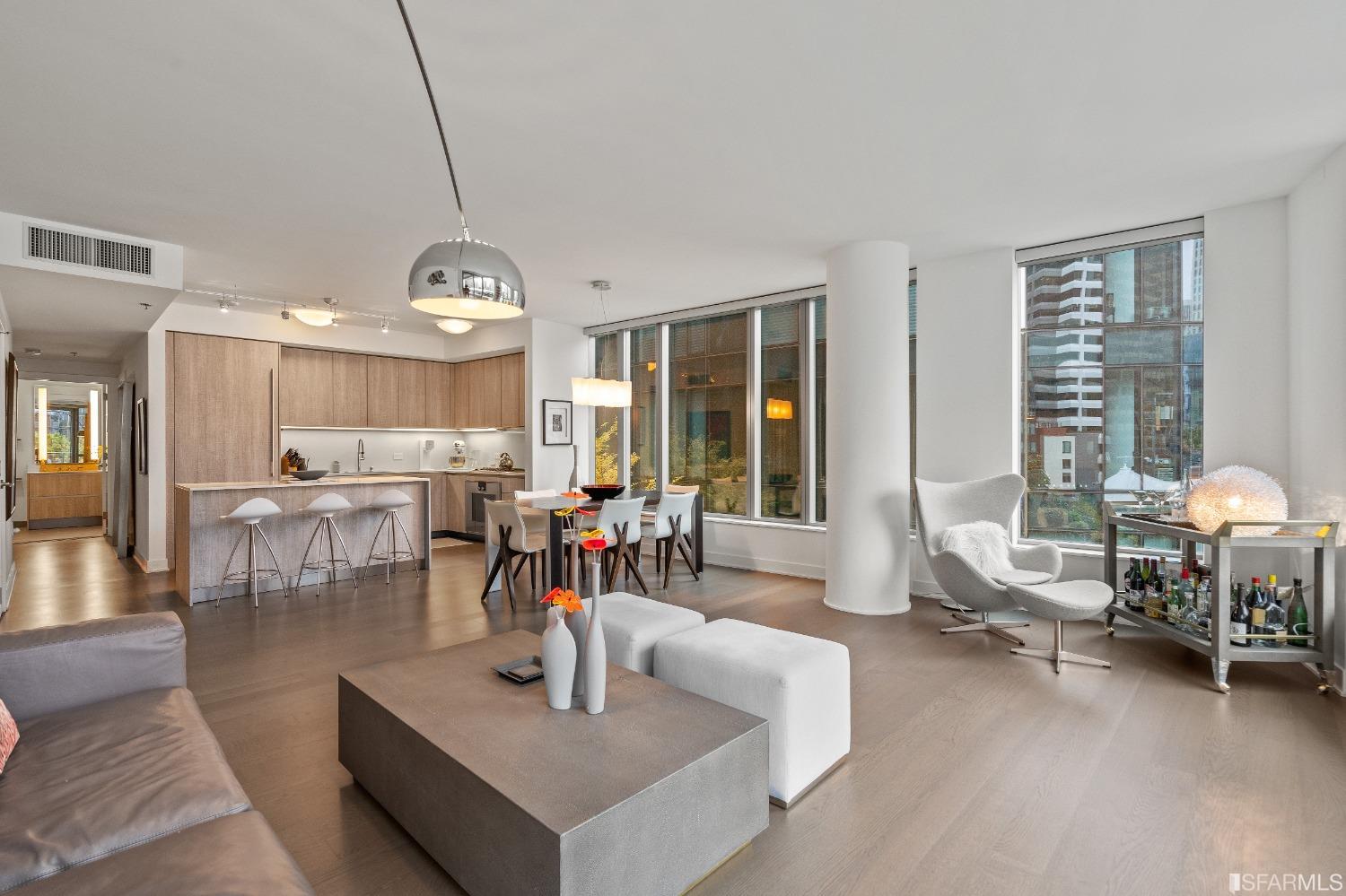 318 Main Street Unit: 4B