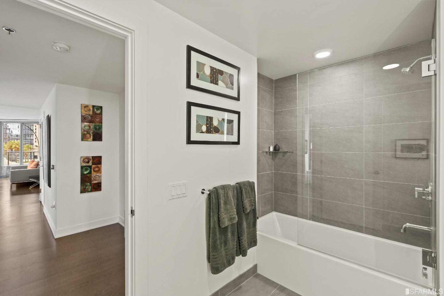 318 Main Street Unit: 4B