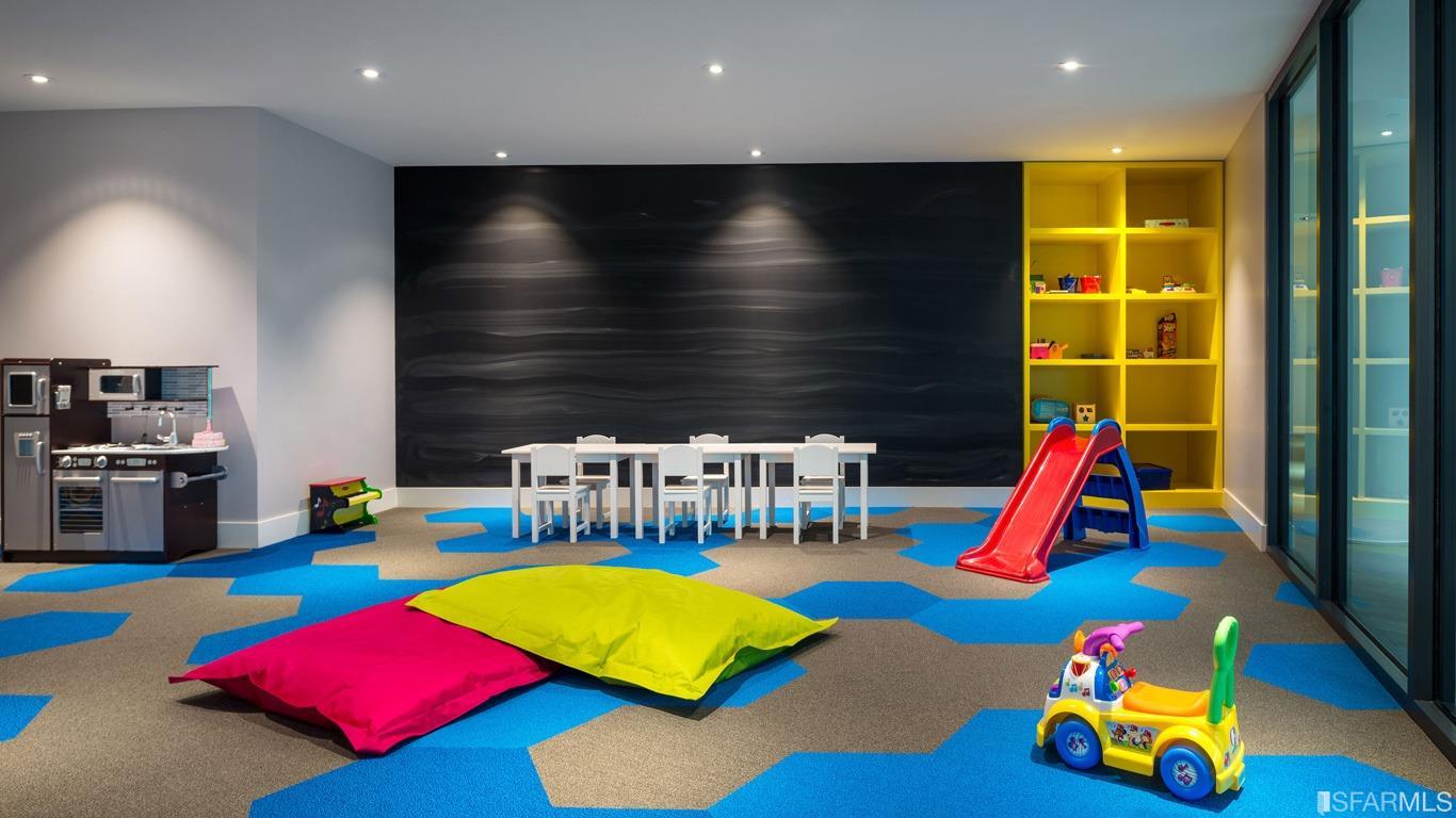 318 Main Street Unit: 4B