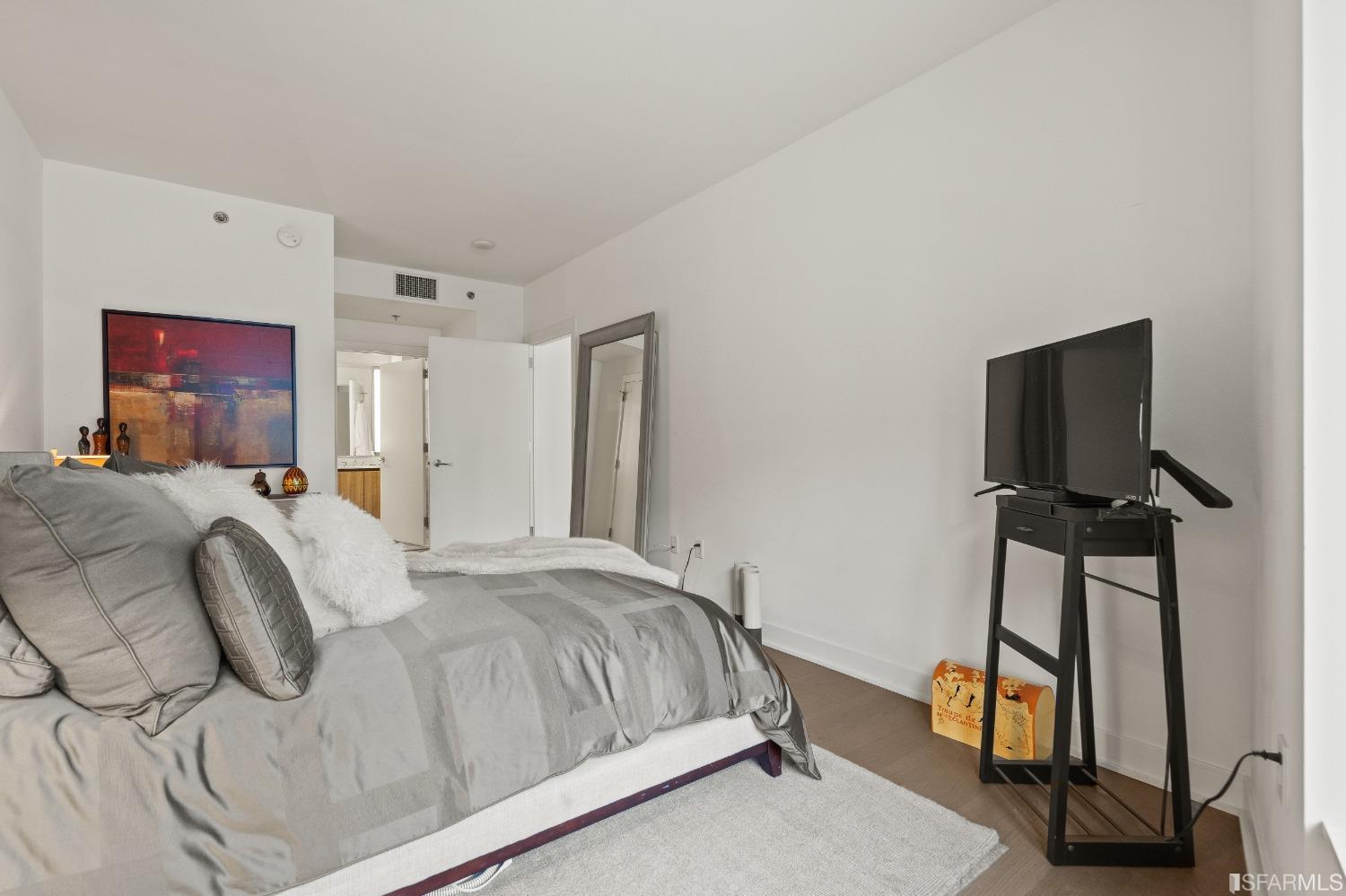 318 Main Street Unit: 4B