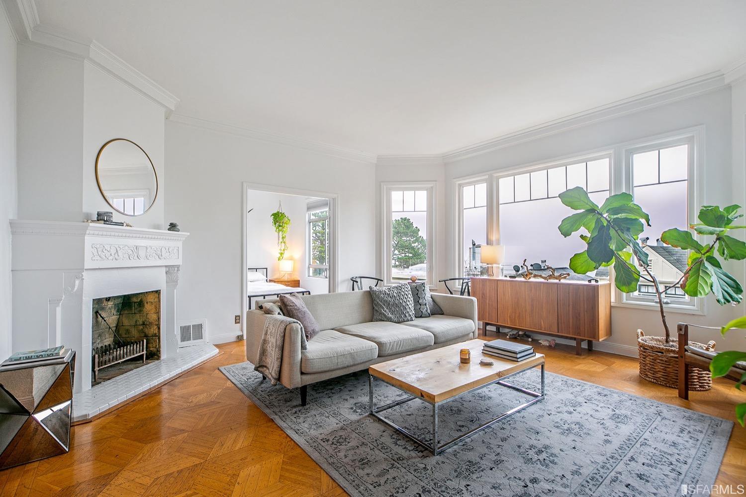 300 Upper Terrace Terrace Unit: LWR