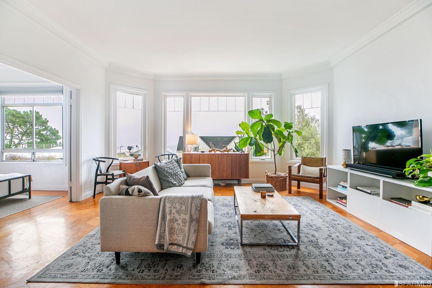 300 Upper Terrace Terrace Unit: LWR