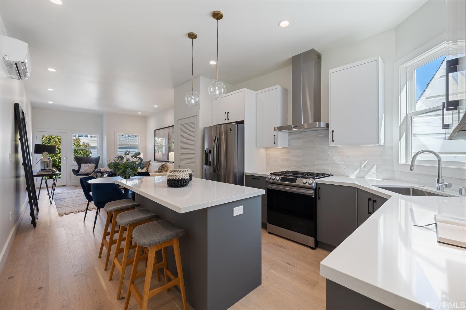 558 Sanchez Street Unit: B