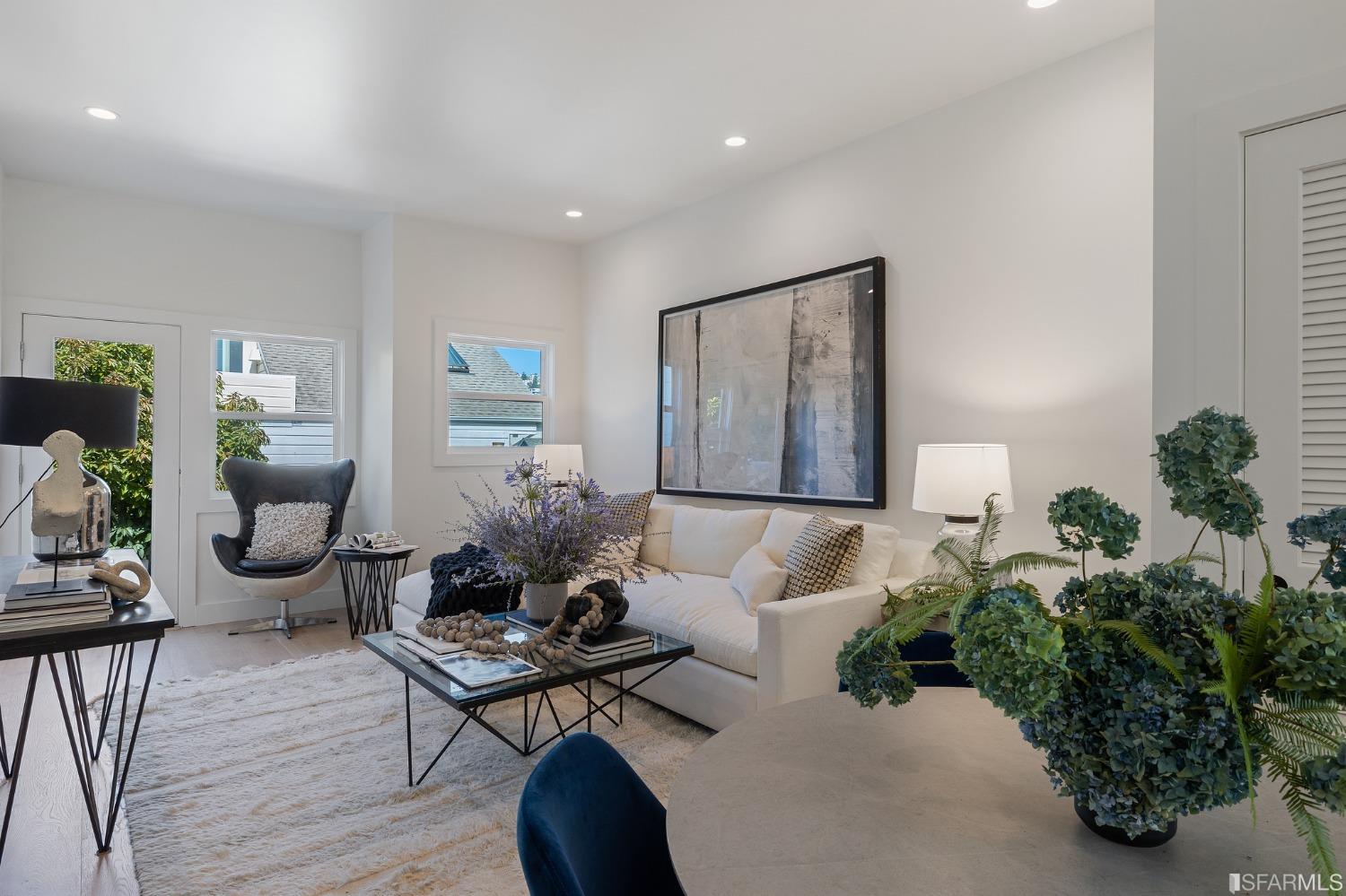 558 Sanchez Street Unit: B