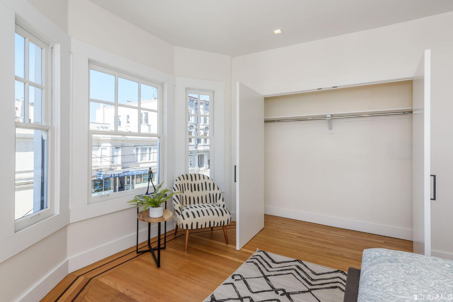 1100 Leavenworth Street Unit: 3