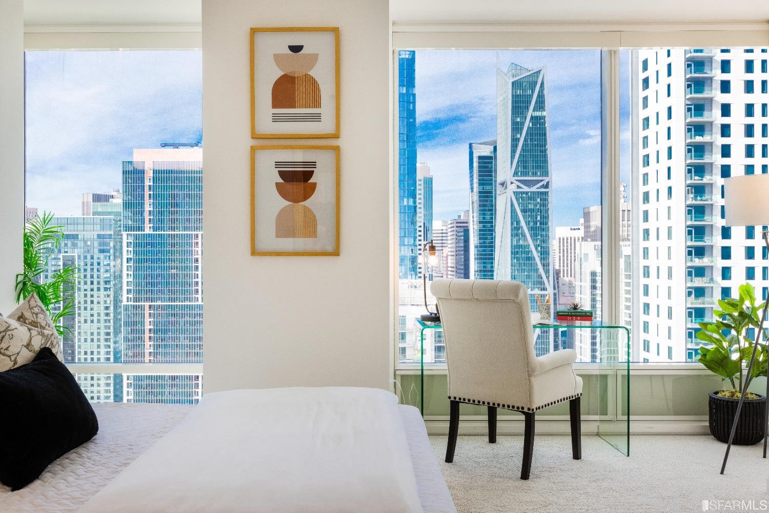 425 1st Street Unit: 2903