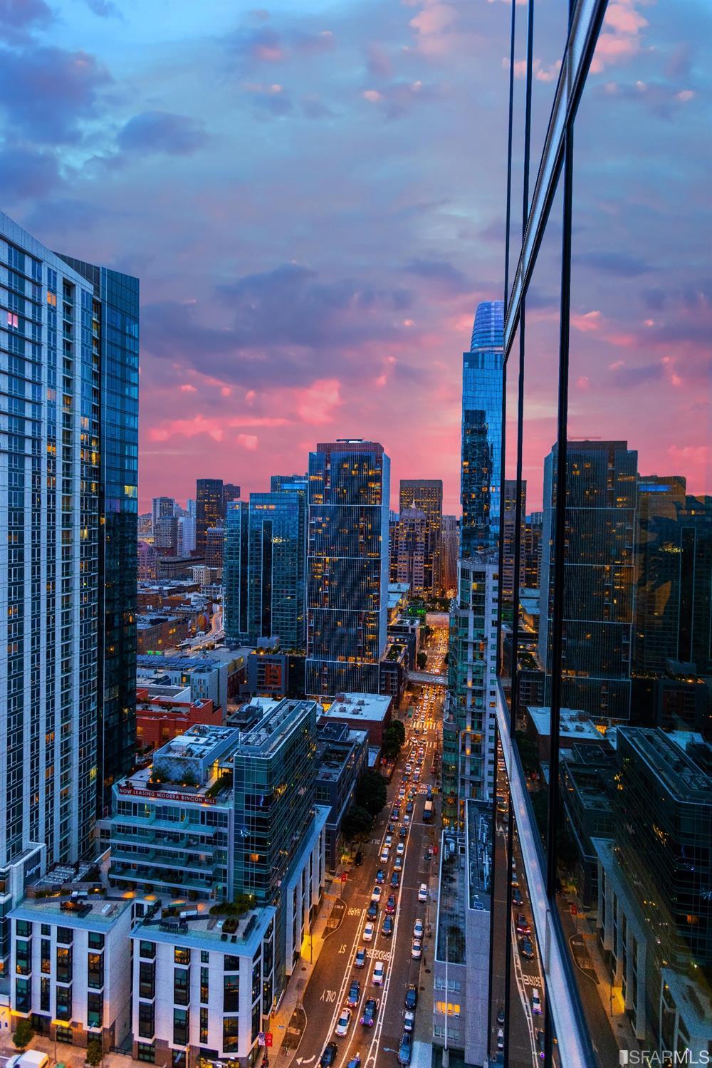 425 1st Street Unit: 2903