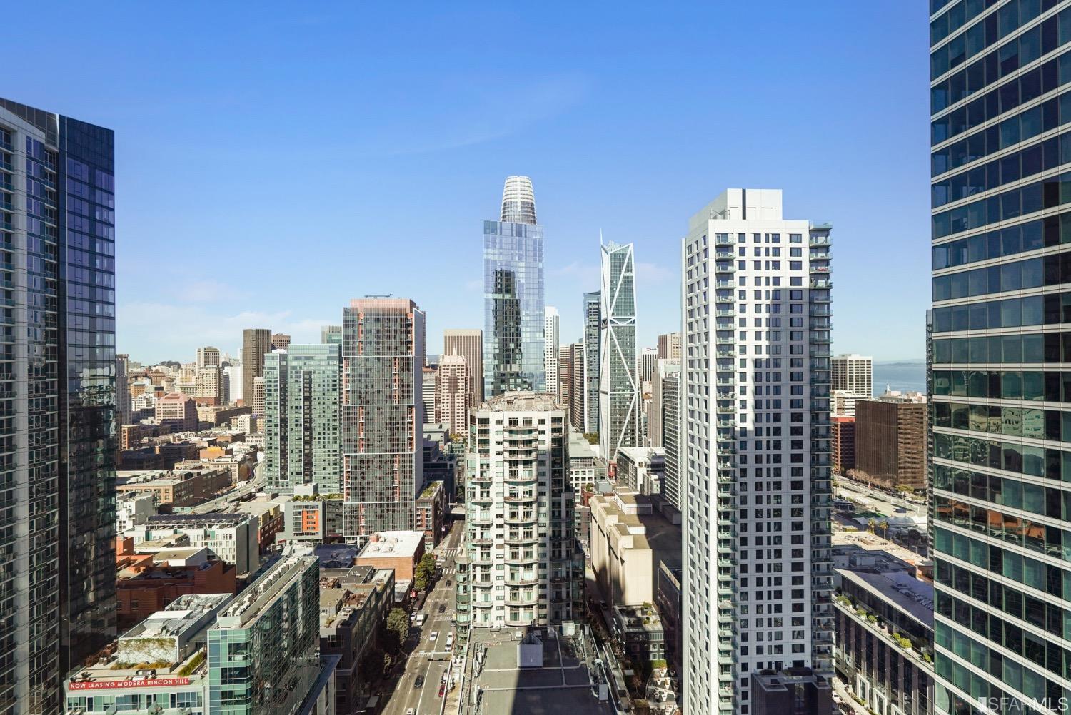 425 1st Street Unit: 2903