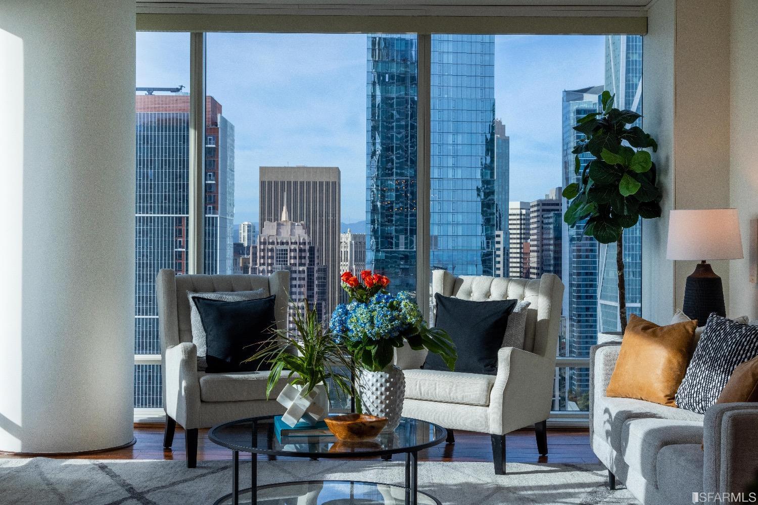 425 1st Street Unit: 2903