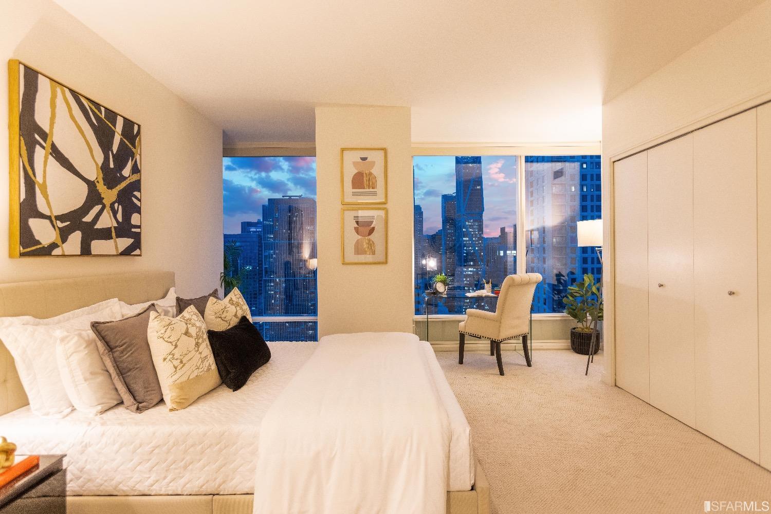 425 1st Street Unit: 2903