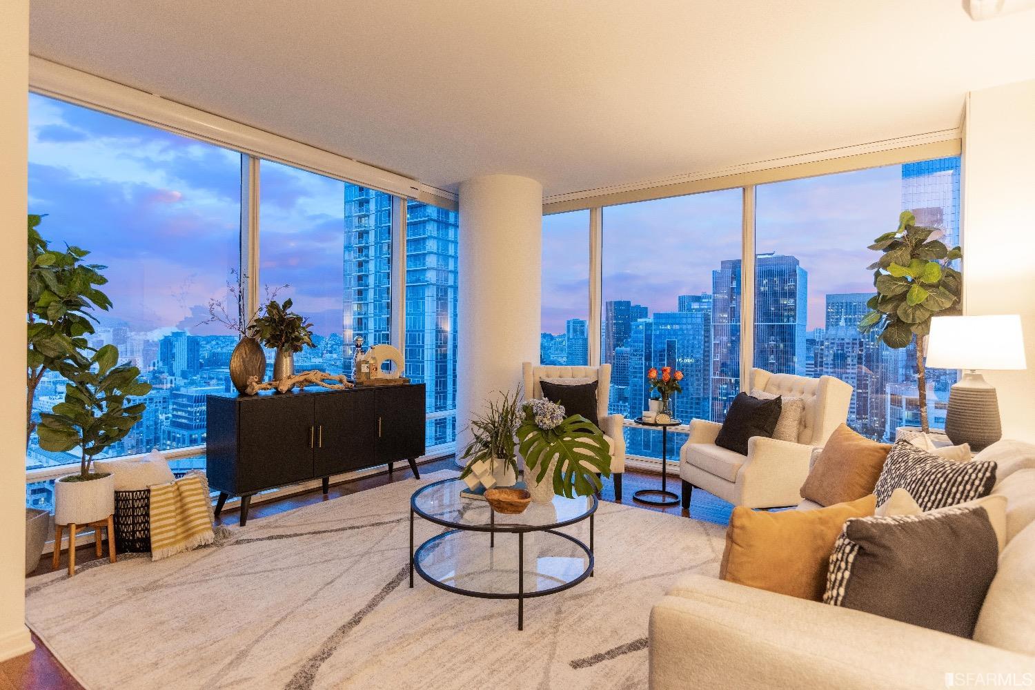 425 1st Street Unit: 2903