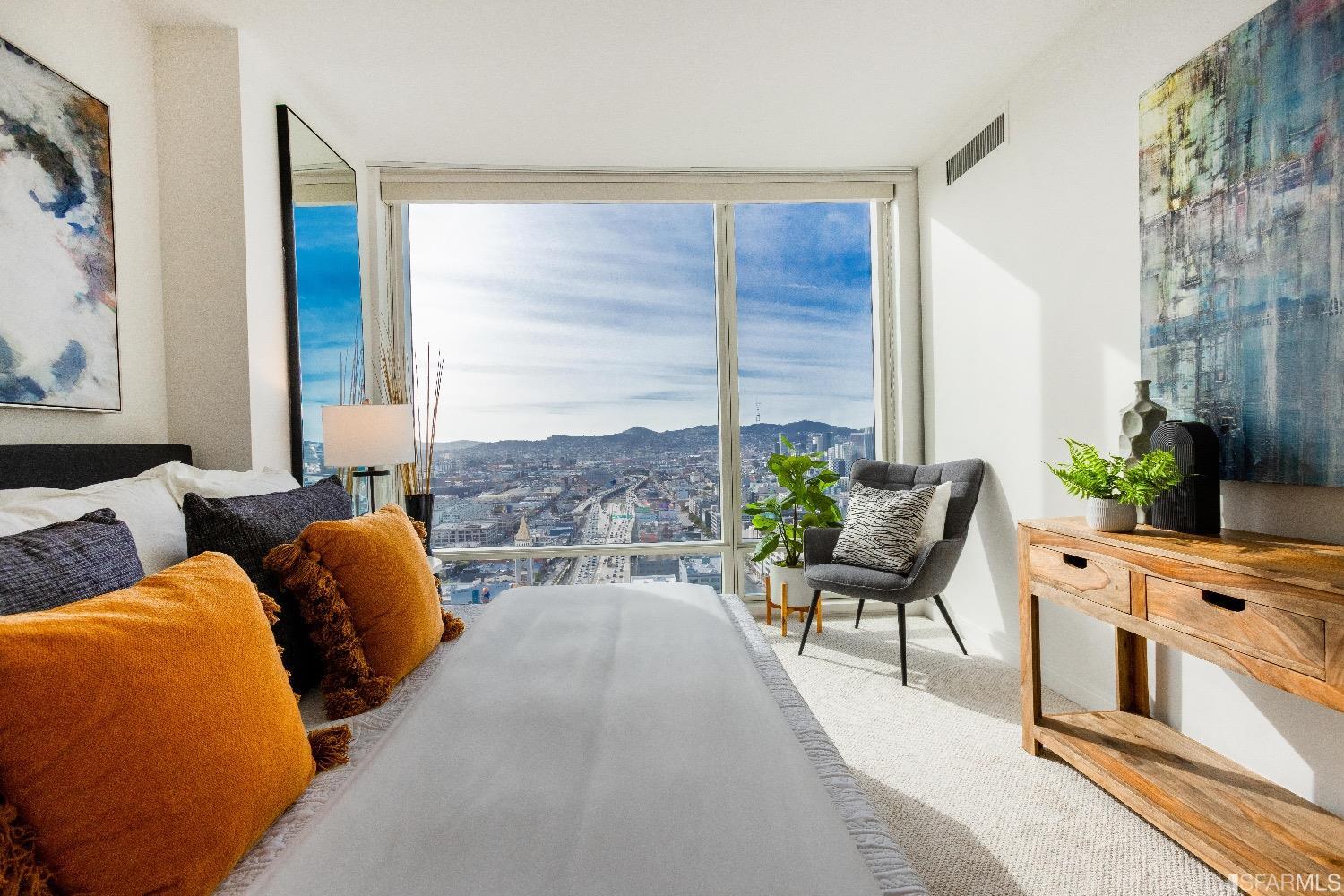 425 1st Street Unit: 2903