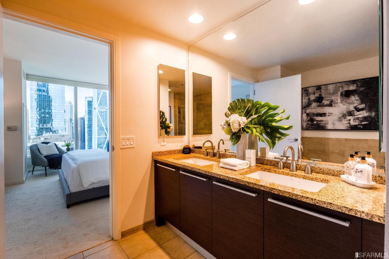 425 1st Street Unit: 2903