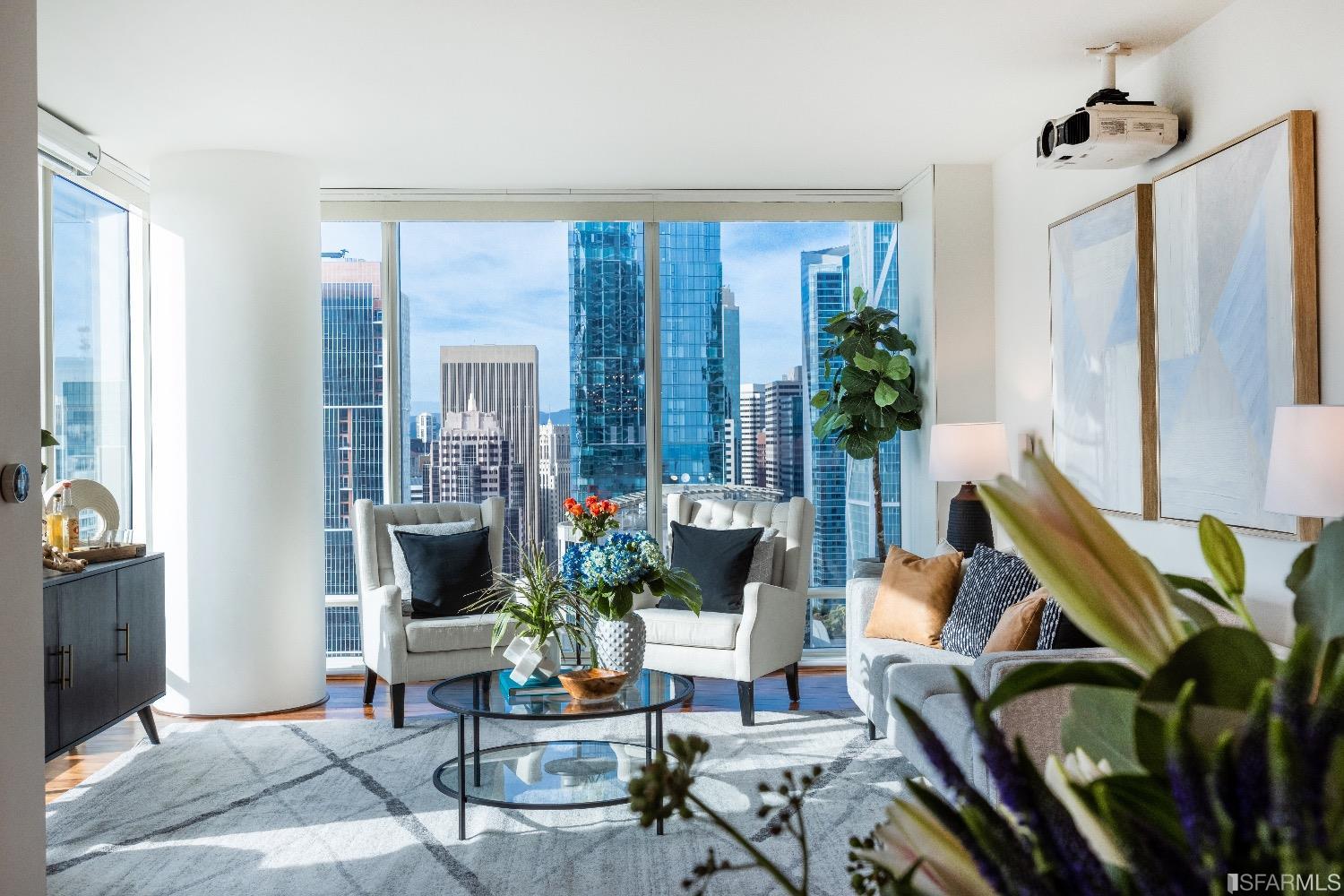 425 1st Street Unit: 2903