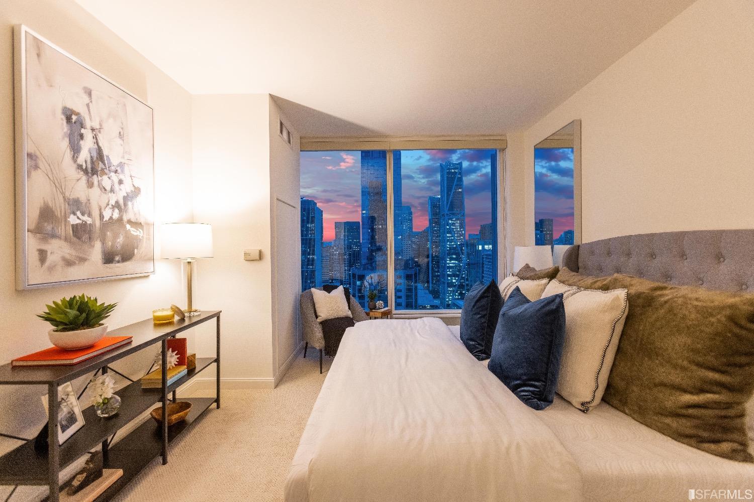 425 1st Street Unit: 2903