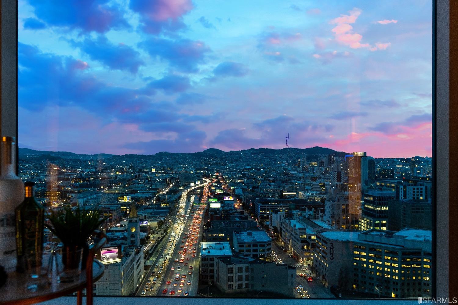 425 1st Street Unit: 2903