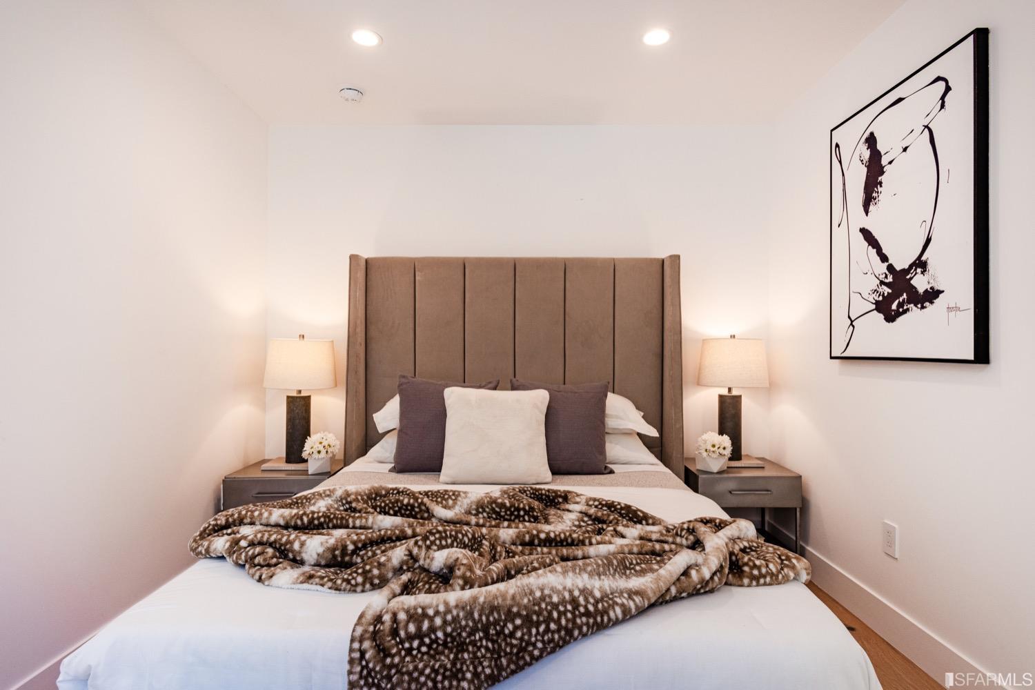 3057 Market Street Unit: 3059