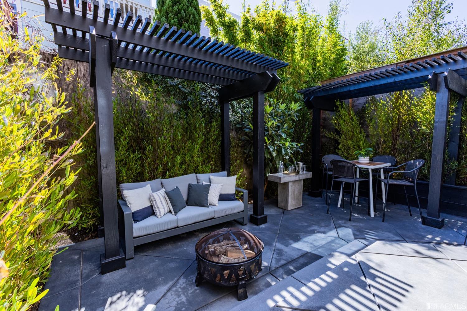 3057 Market Street Unit: 3059