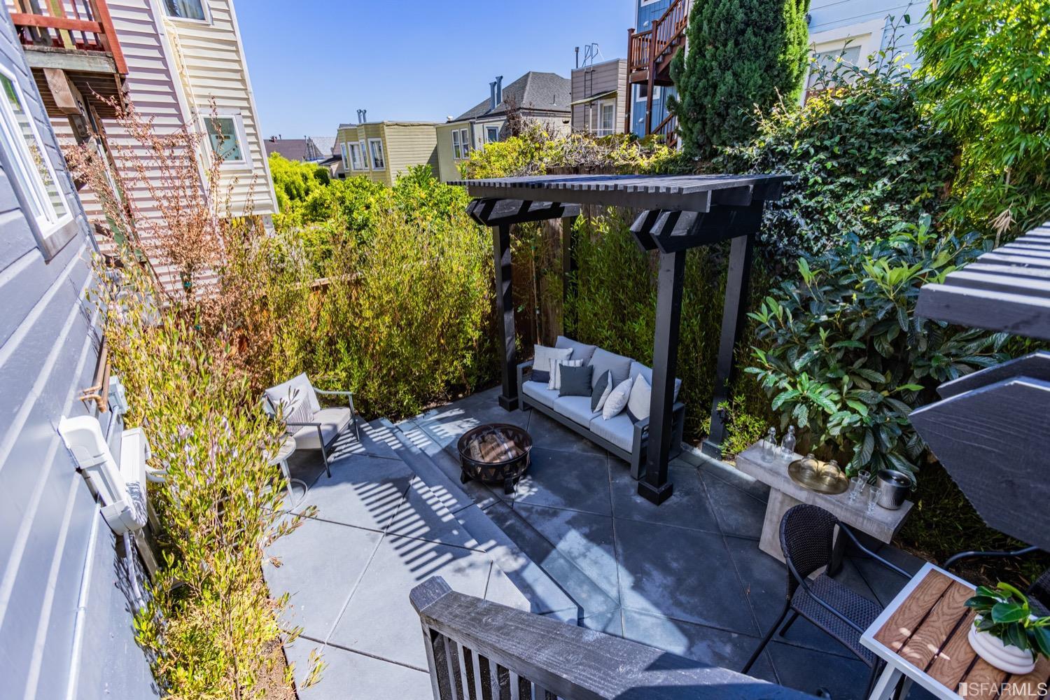 3057 Market Street Unit: 3059