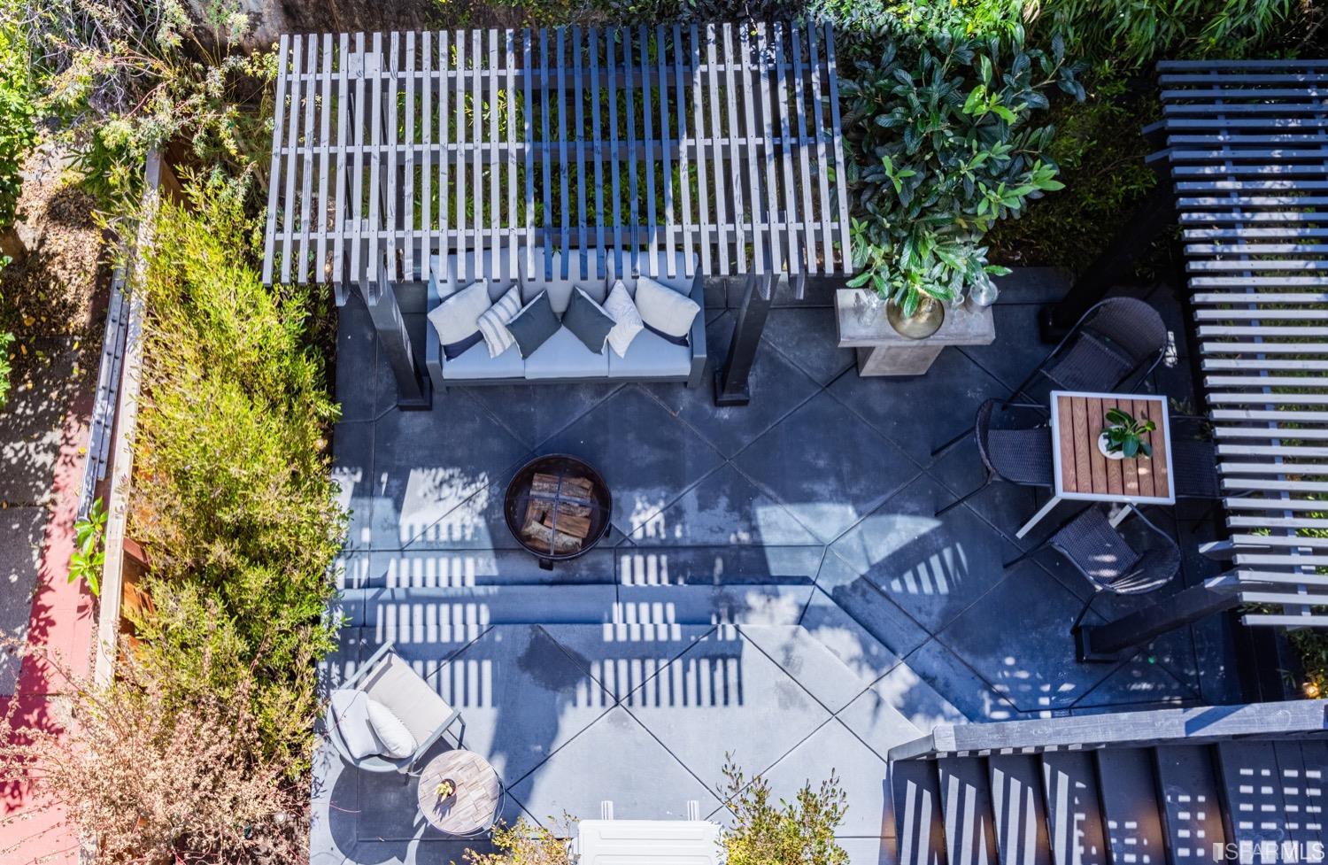 3057 Market Street Unit: 3059