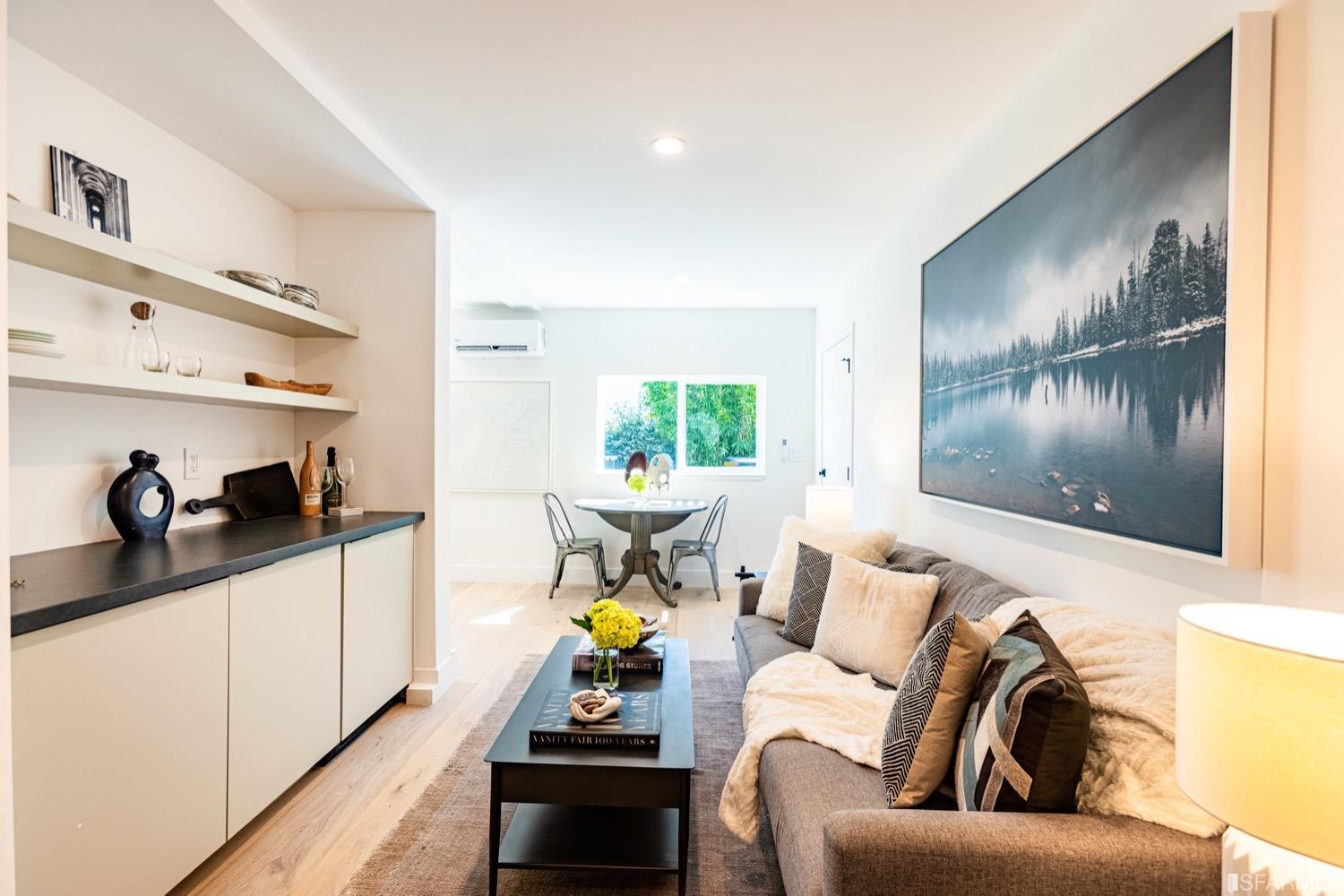 3057 Market Street Unit: 3059