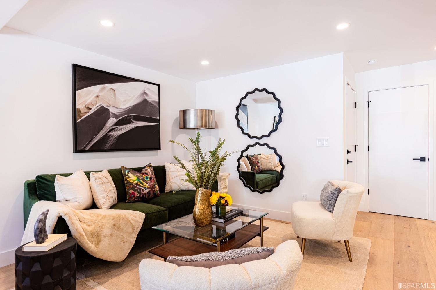 3057 Market Street Unit: 3059