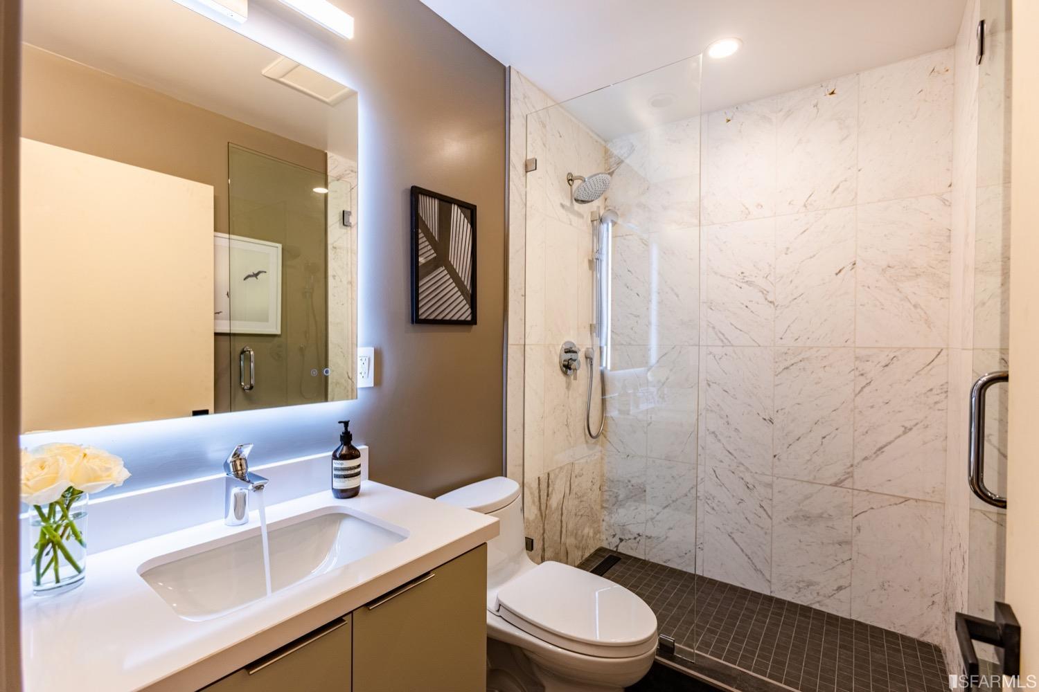 3057 Market Street Unit: 3059