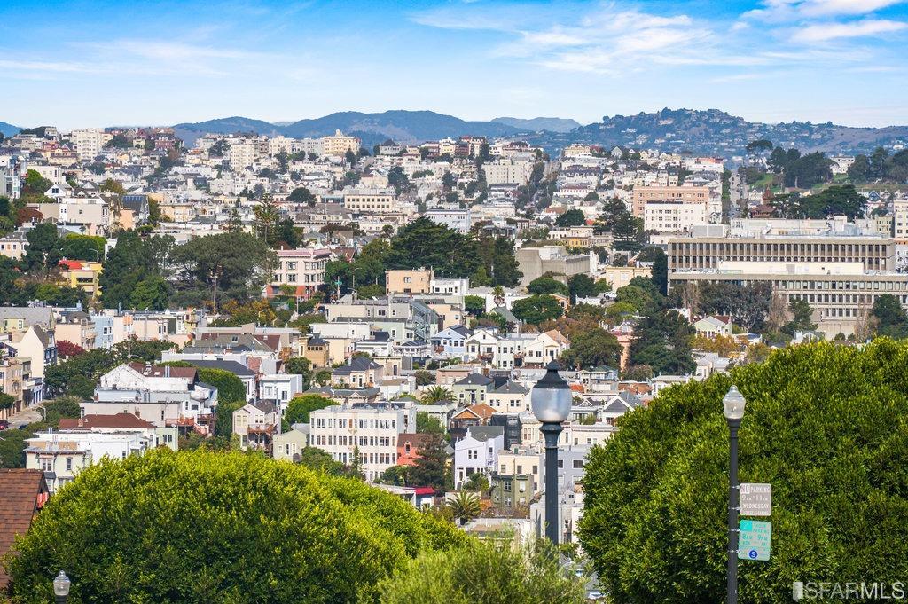 849 Noe Street Unit: 6