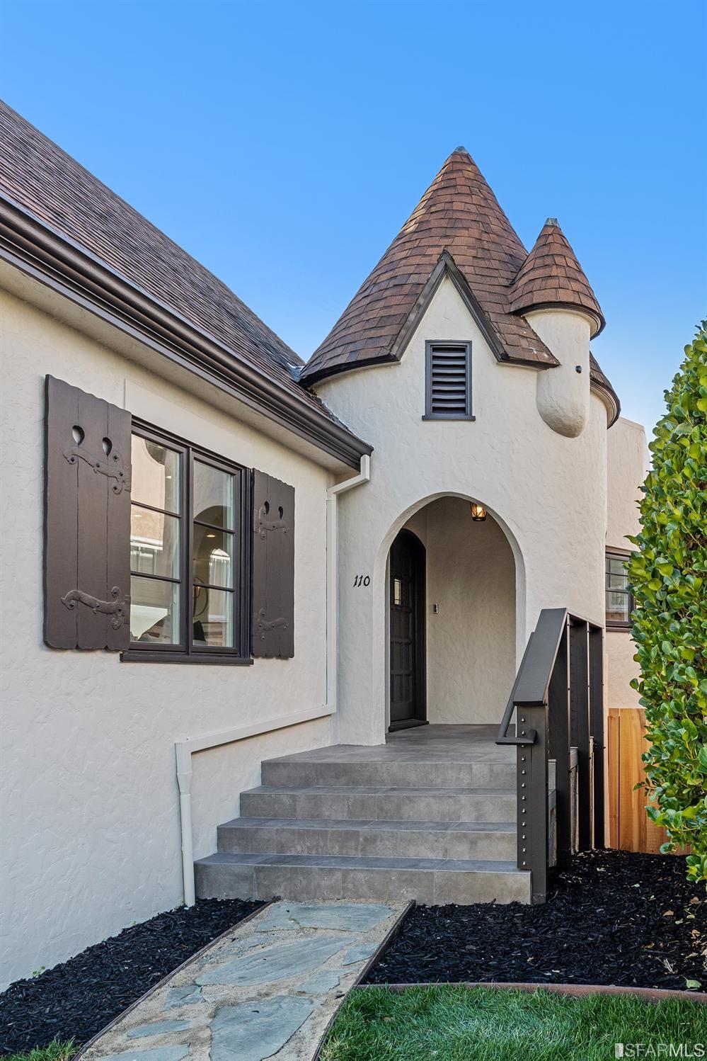 110 Aptos Avenue