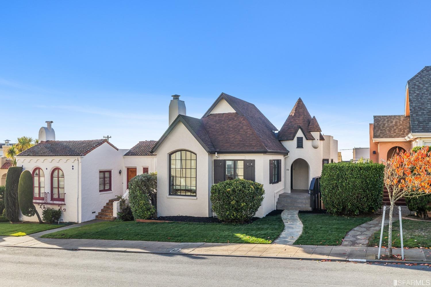 110 Aptos Avenue