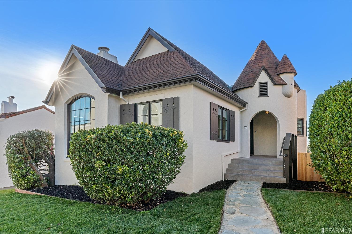 110 Aptos Avenue
