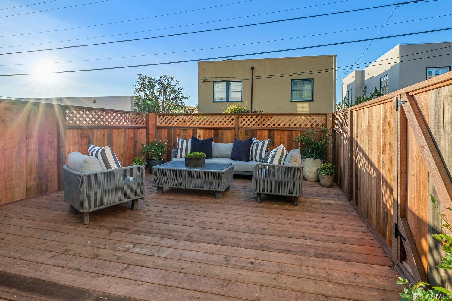 110 Aptos Avenue