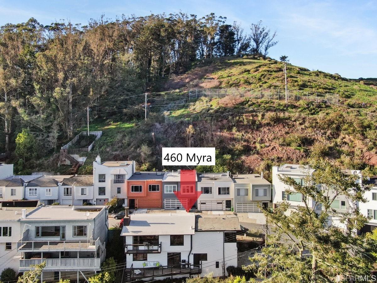 460 Myra Way