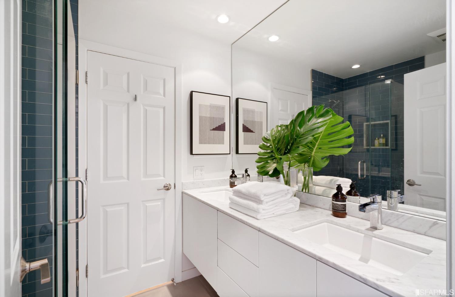 4150 17th Street Unit: 18