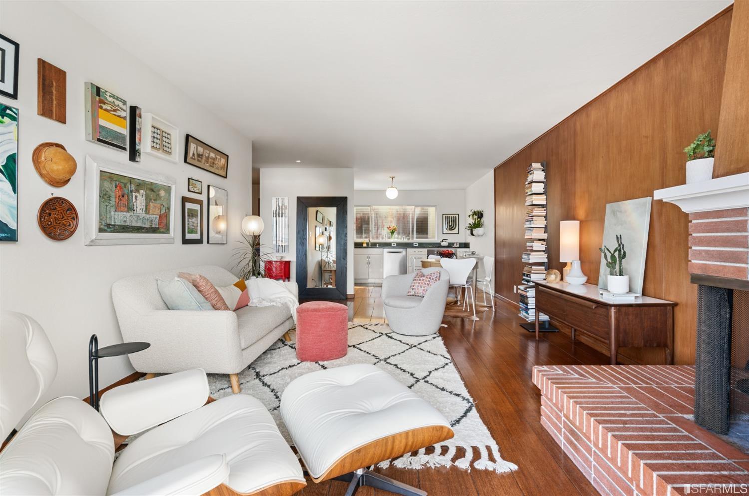 616 Moraga Street Unit: 3