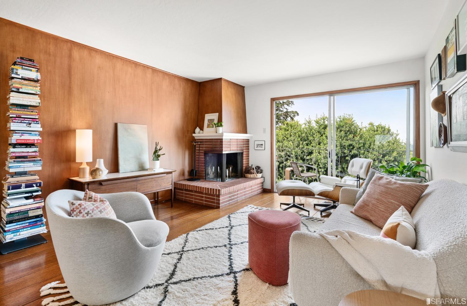 616 Moraga Street Unit: 3