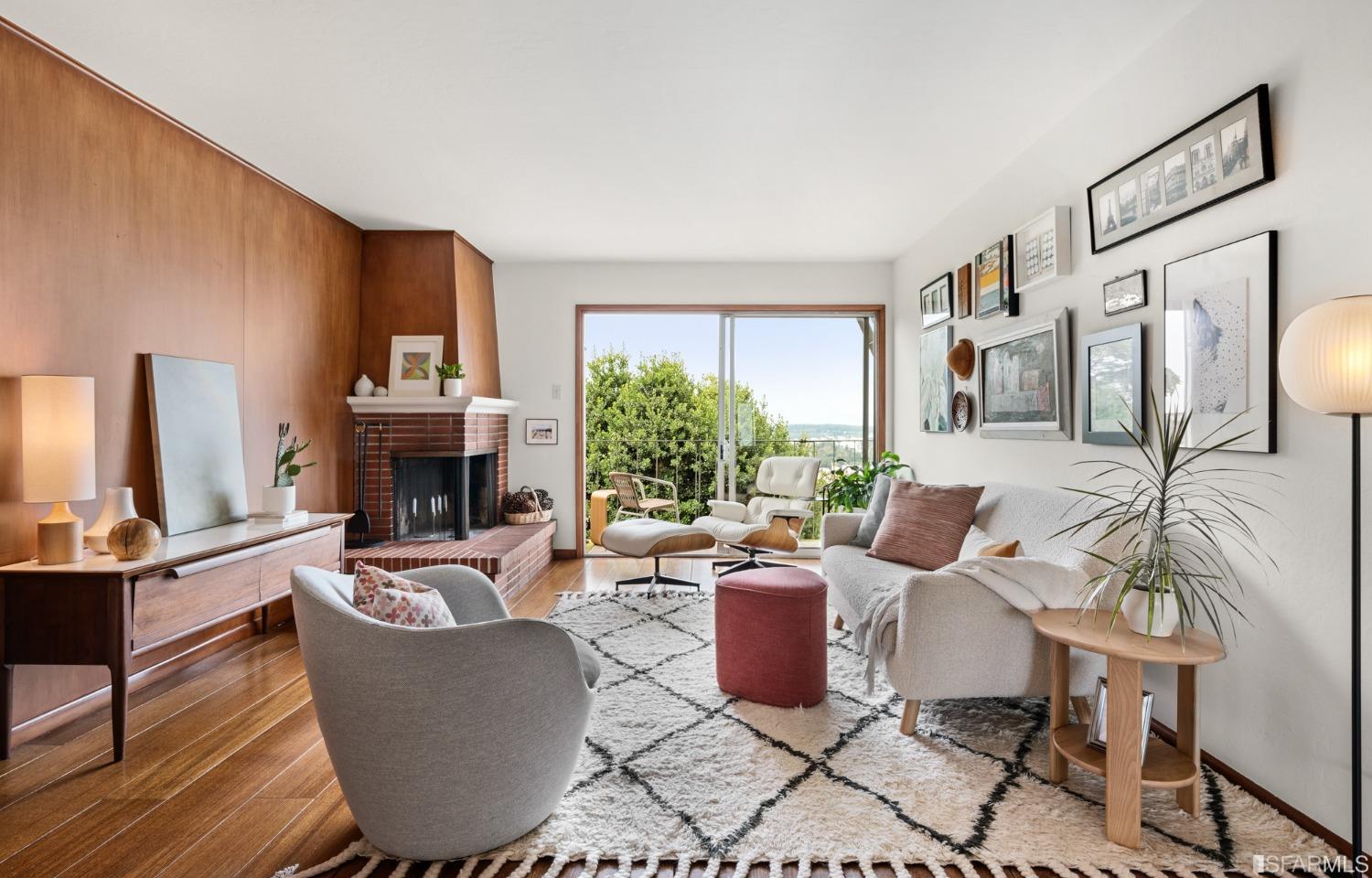 616 Moraga Street Unit: 3