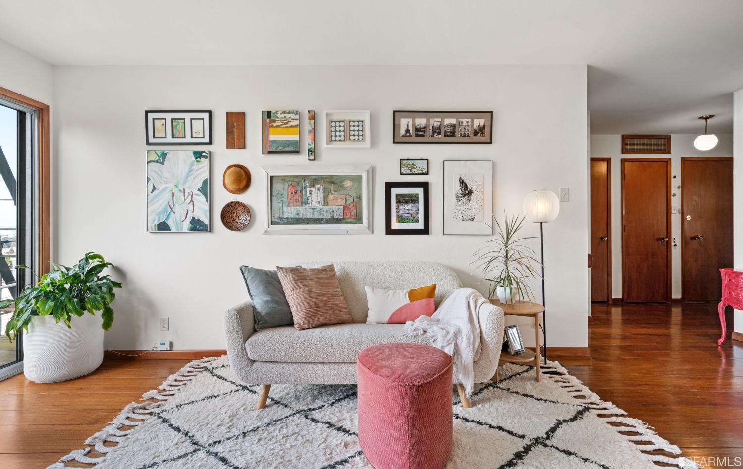 616 Moraga Street Unit: 3