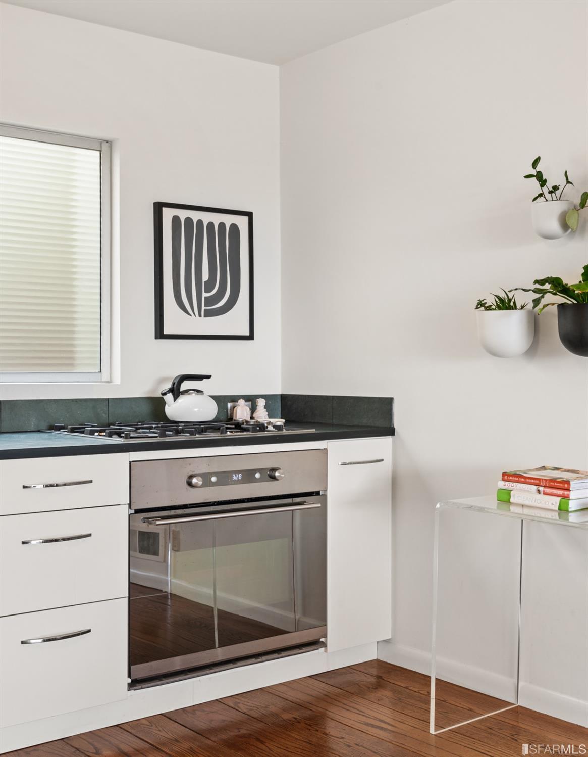 616 Moraga Street Unit: 3