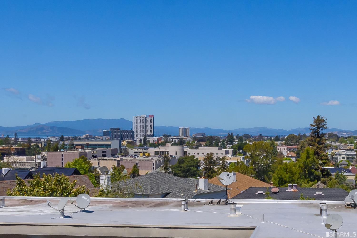 323 Monte Vista Avenue Unit: 304