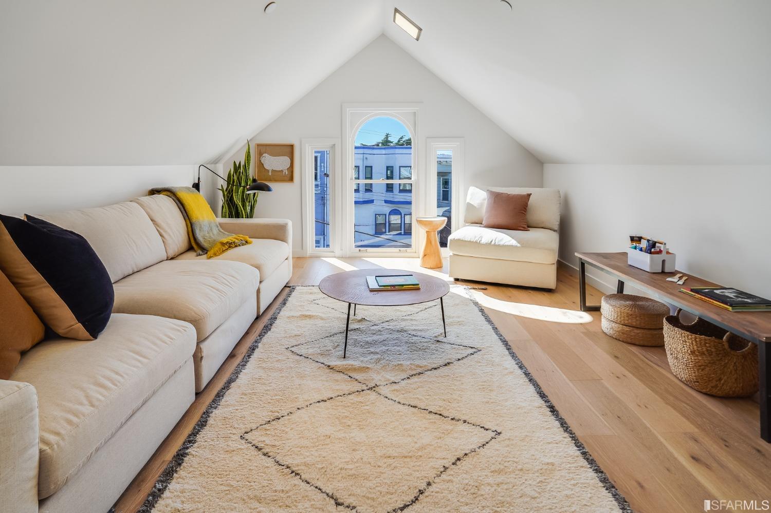 609 San Bruno Avenue