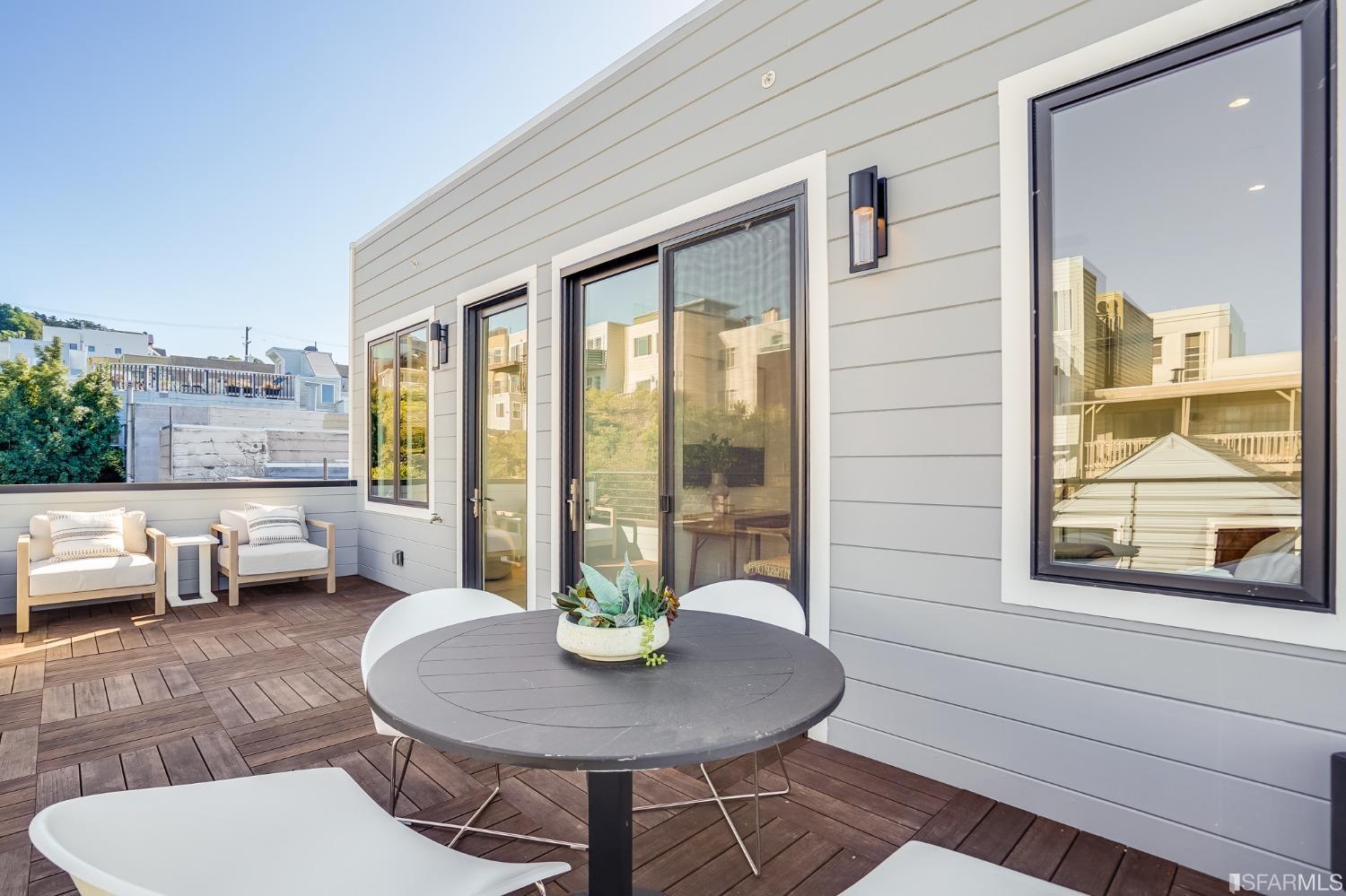 609 San Bruno Avenue