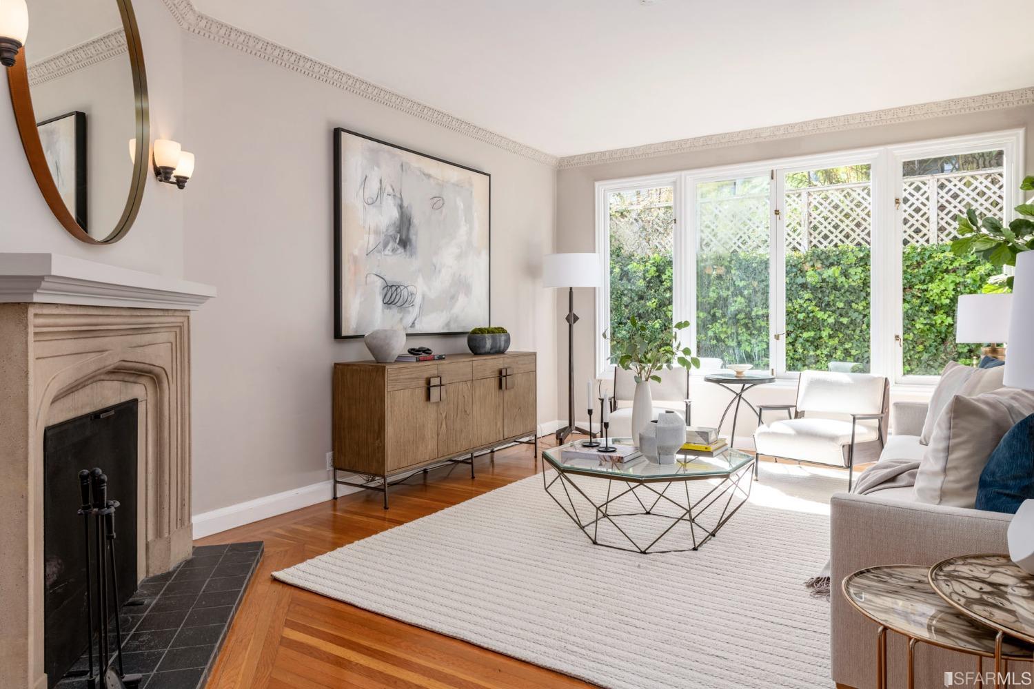 3555 Jackson Street Unit: 4