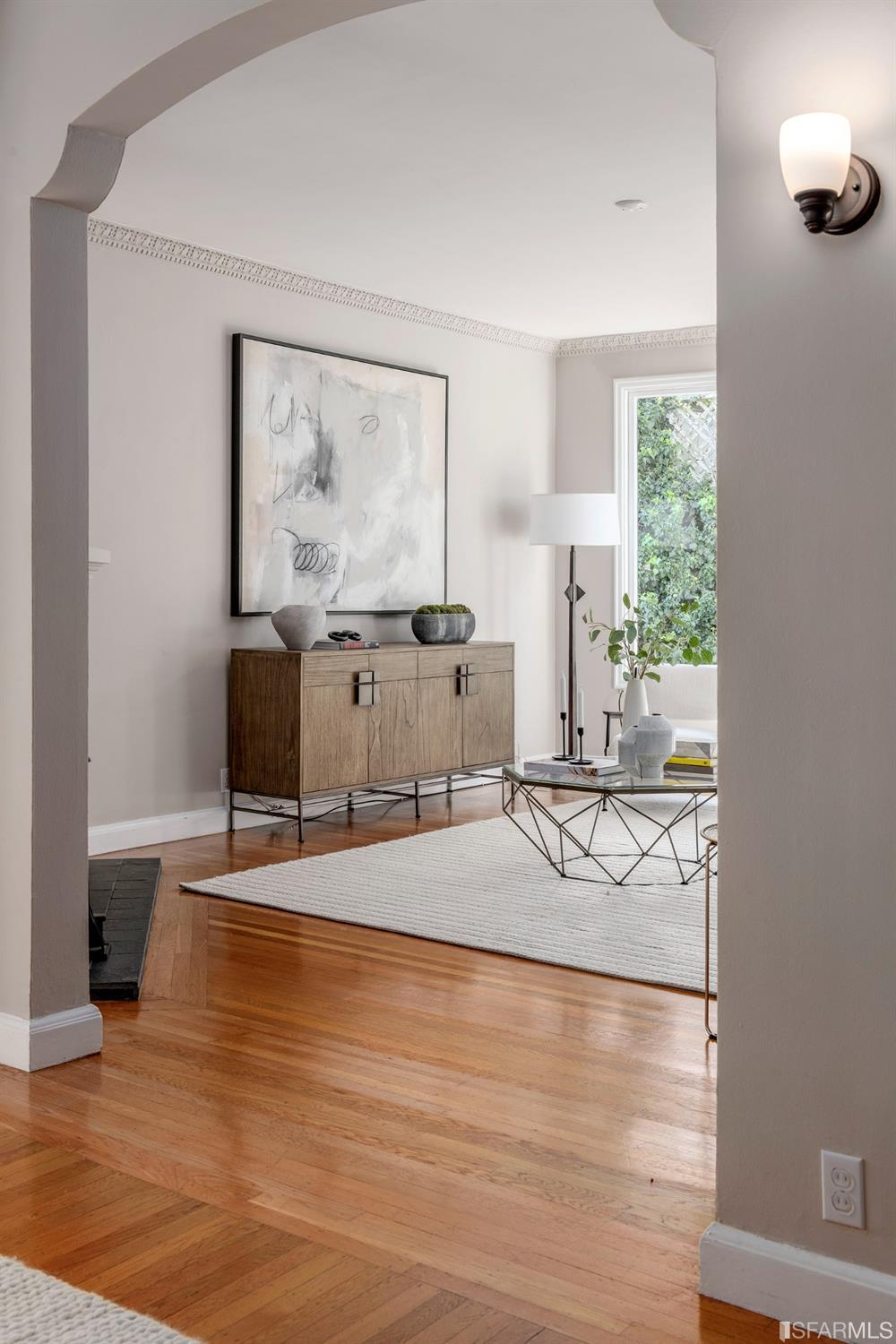 3555 Jackson Street Unit: 4