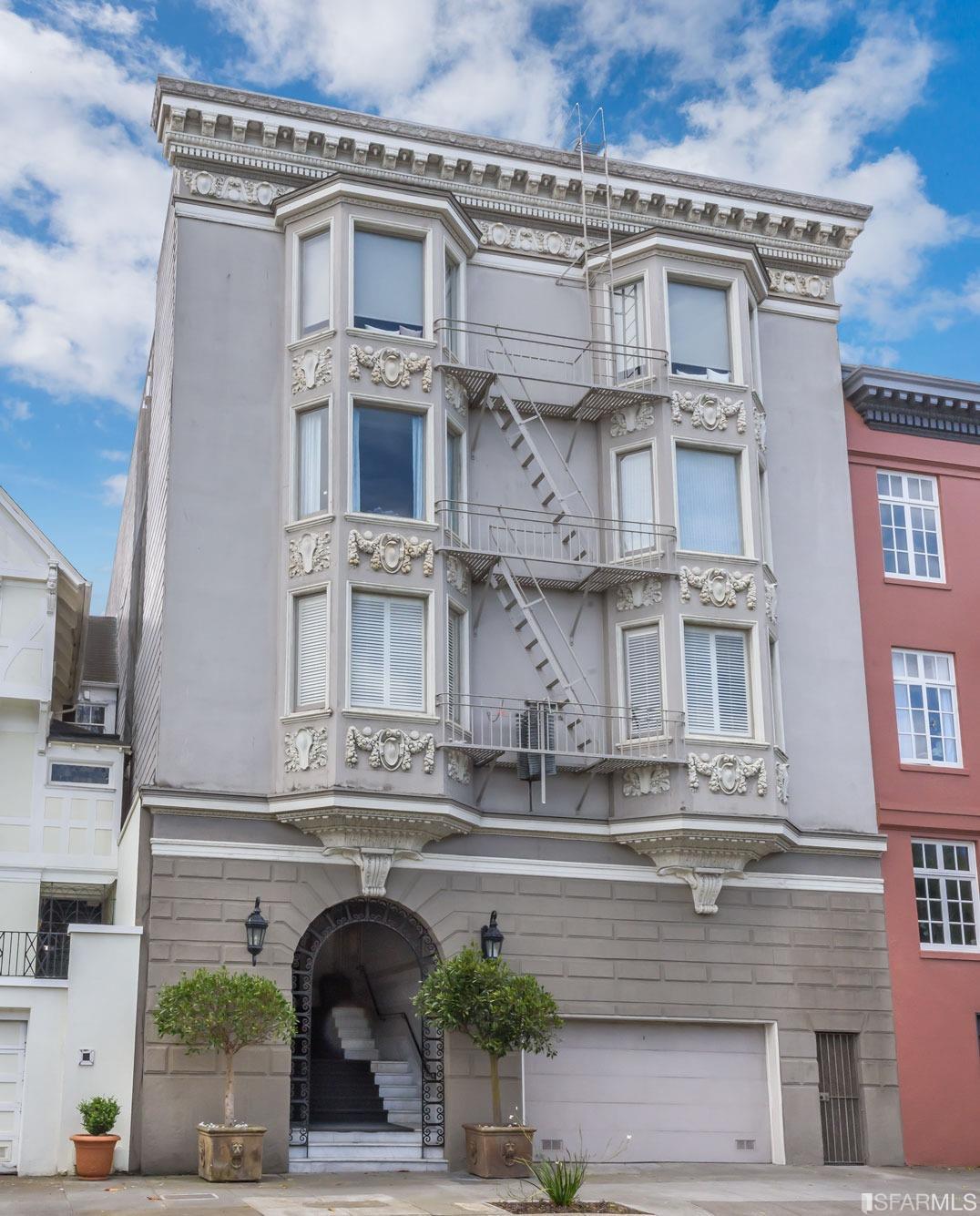 3555 Jackson Street Unit: 4