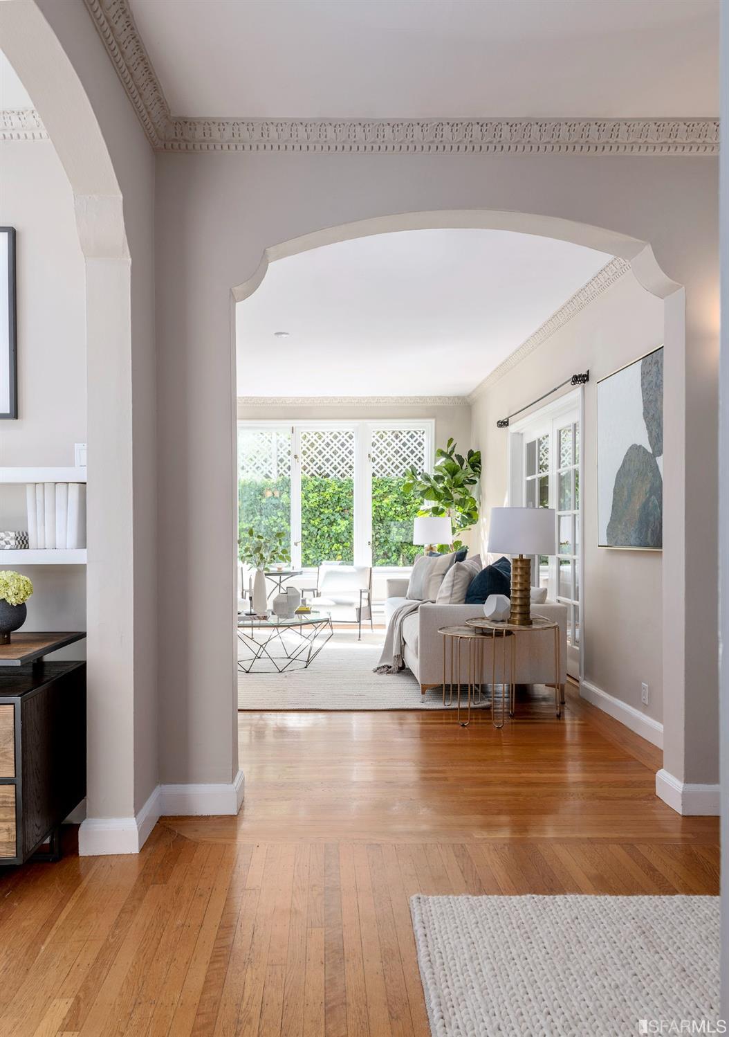 3555 Jackson Street Unit: 4