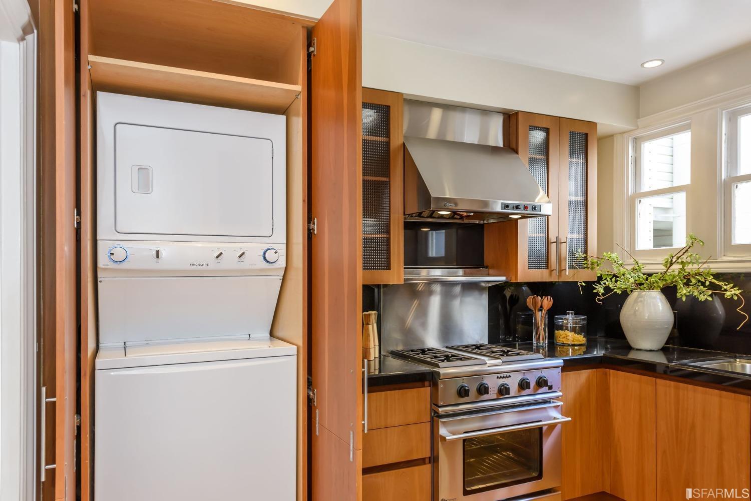 3555 Jackson Street Unit: 4