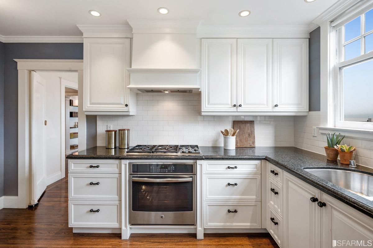 1020 Union Street Unit: 14